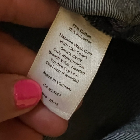 Talbots Classic dark jean  Denim Skirt size 6P (E112) - Picture 5 of 12